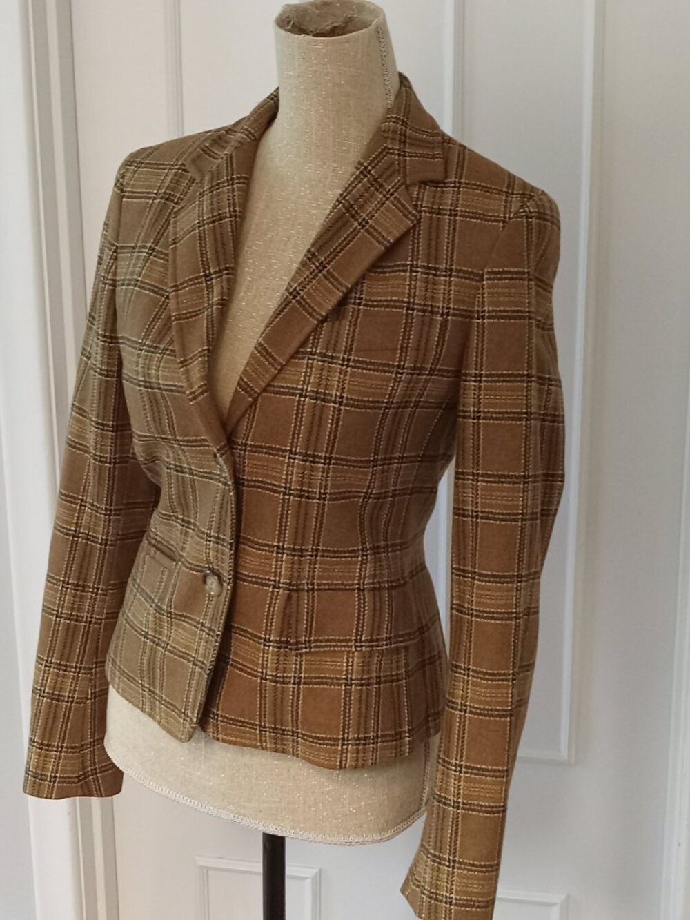 Weekend Max Mara Virgin Wool Plaid Blazer | Made in Italy